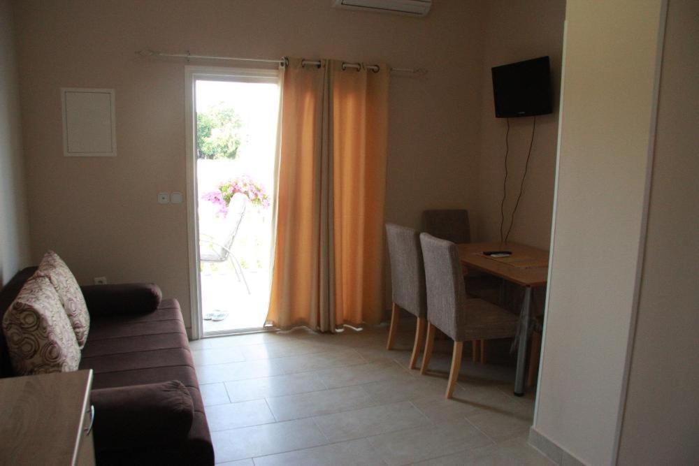 Apartments With A Parking Space Zaton, Zadar - 15000 Zaton  Exterior photo